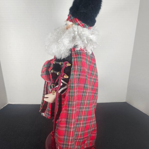 Scottish Santa Piper 18" Christmas Figurine Bagpipes Traditional Tartan Plaid - Picture 5 of 10